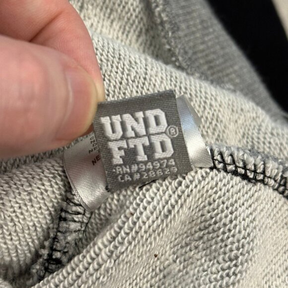 Undefeated UNDFTD Out Runner Men's Black/Gray Two-Tone Hoodie - Size Medium - Picture 10 of 10